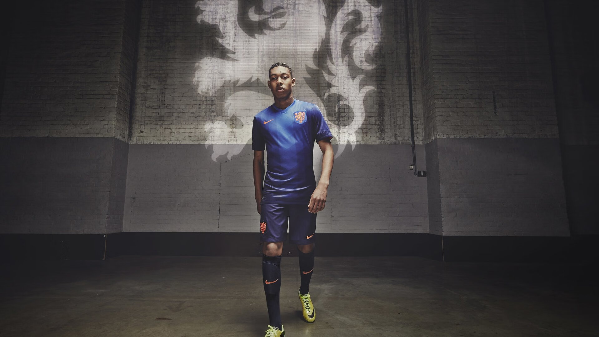 乐鱼（LEYU）体育-沃尔什冲刺力压群芳拿下冠军，沃尔效力过哪些球队